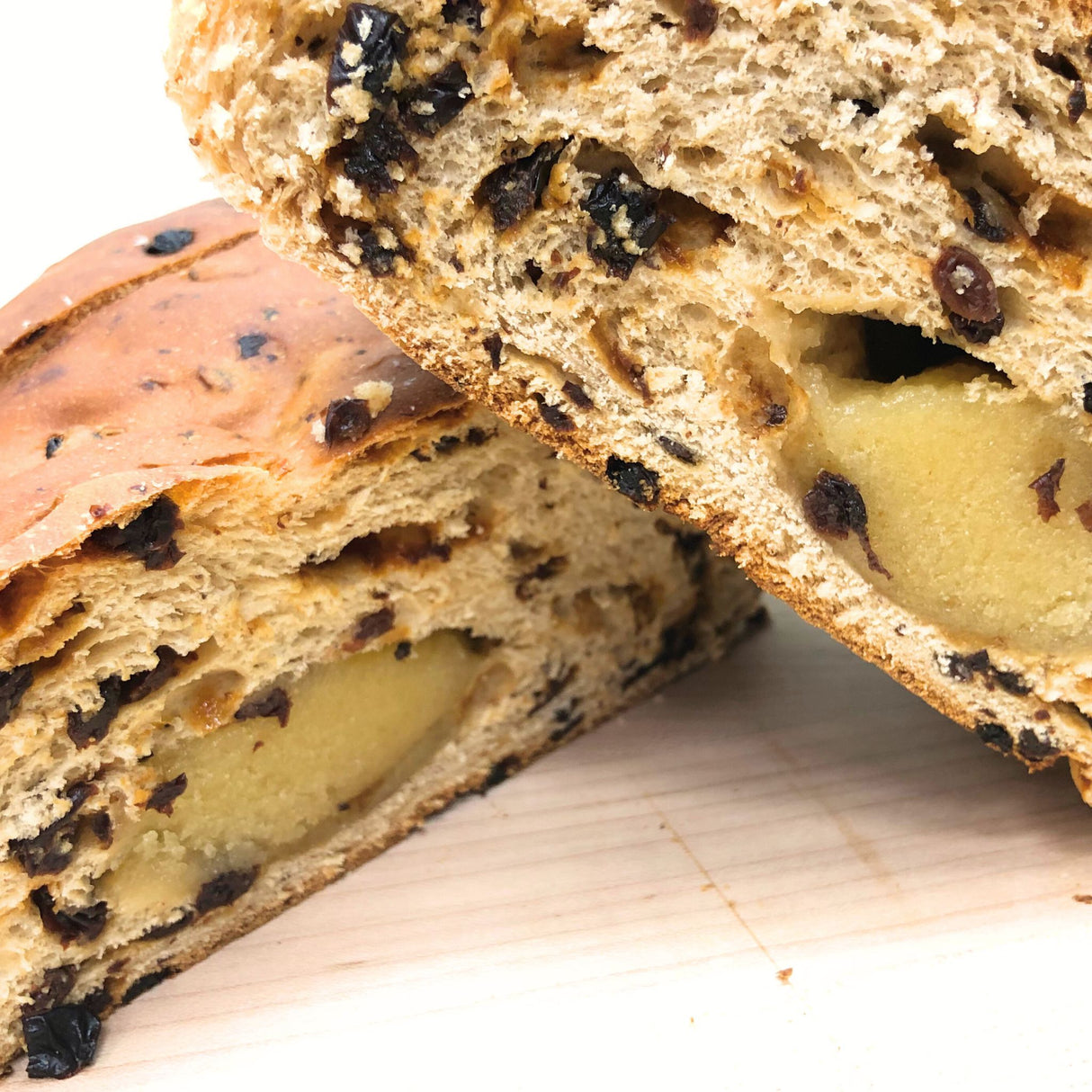 Ida's Almond Currant Bread 1 pound loaf