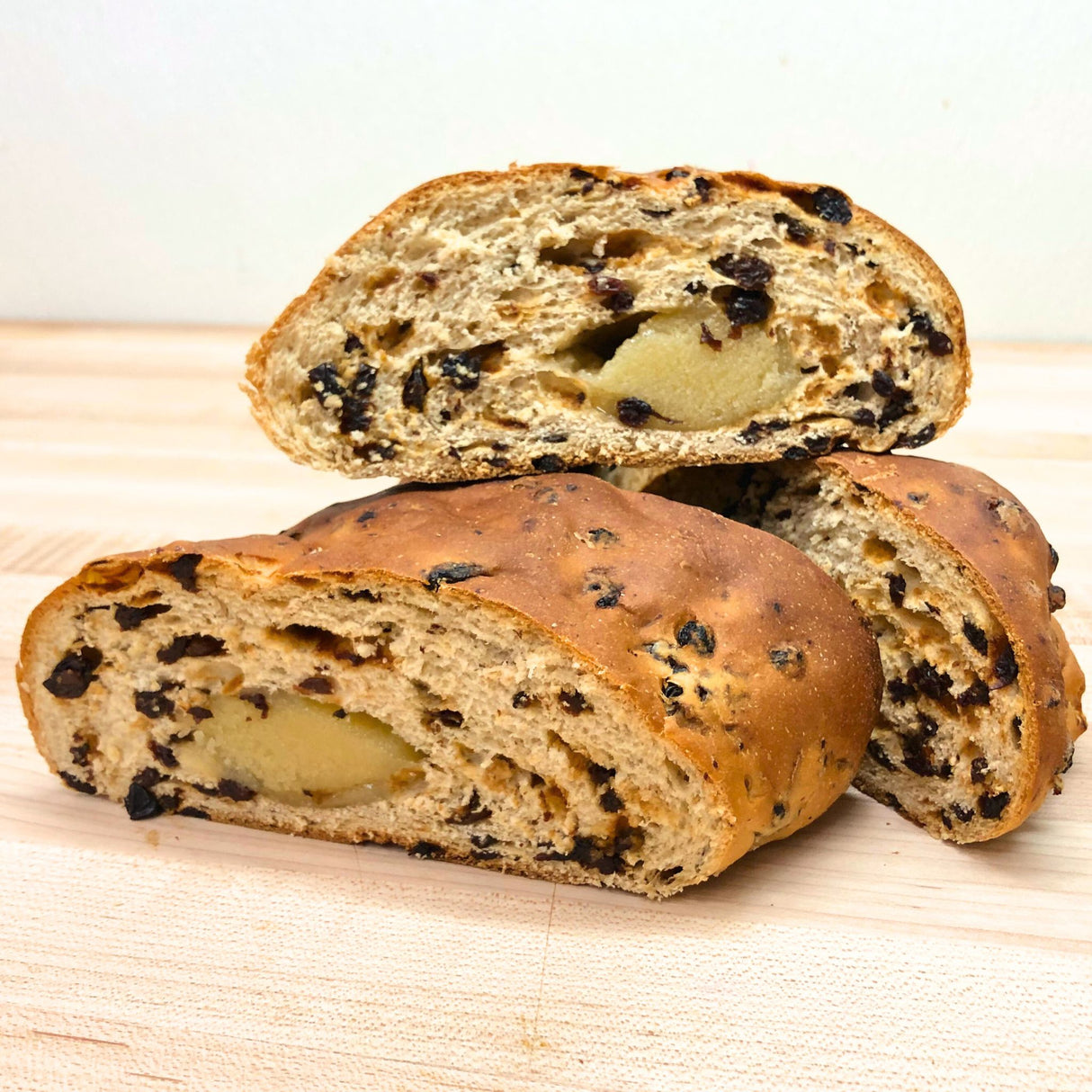 Ida's Almond Currant Bread 1 pound loaf