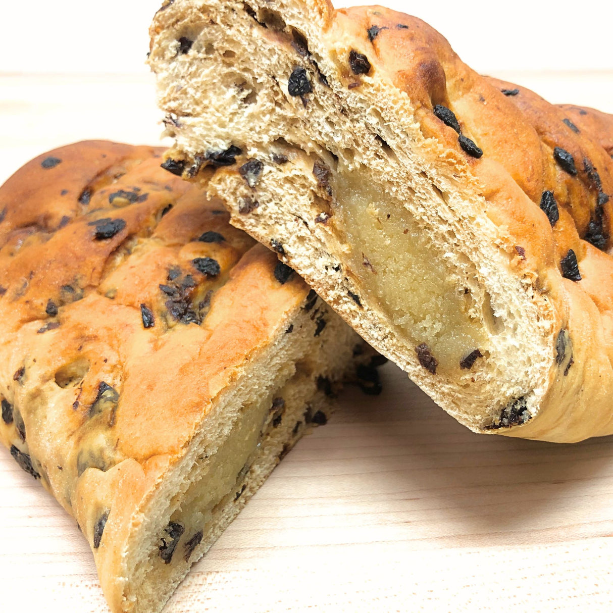 Steenstra's  Almond Currant Bread 18 Oz