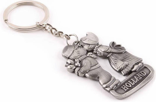 Key Chain Kissing Couple Old Tin Holland