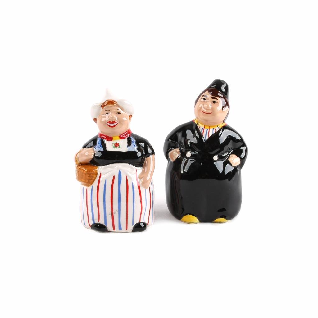 Dutch Costume Couple Salt Pepper Shakers gift boxed