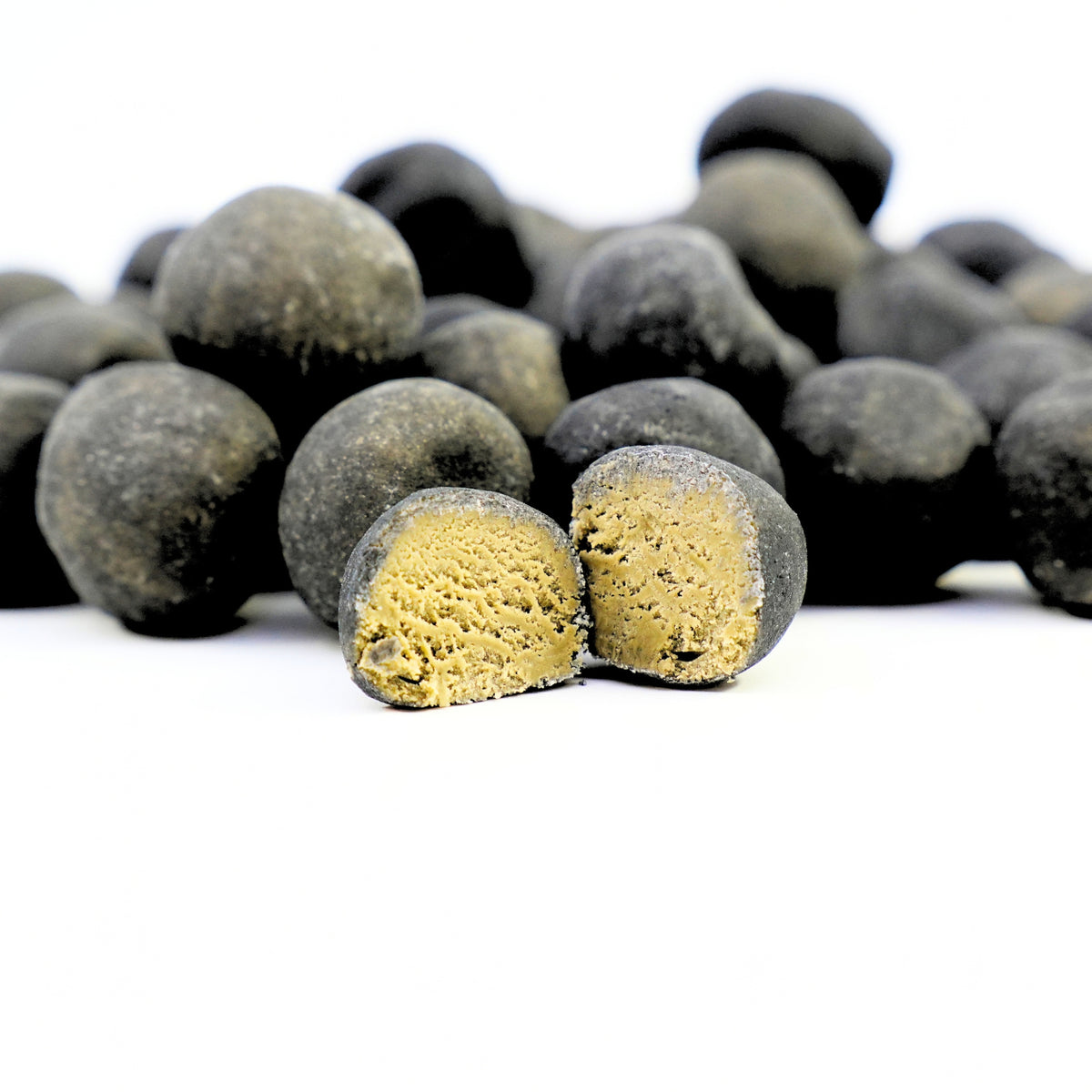 Dutch Hutch Soft Licorice Caramel Bites 8oz