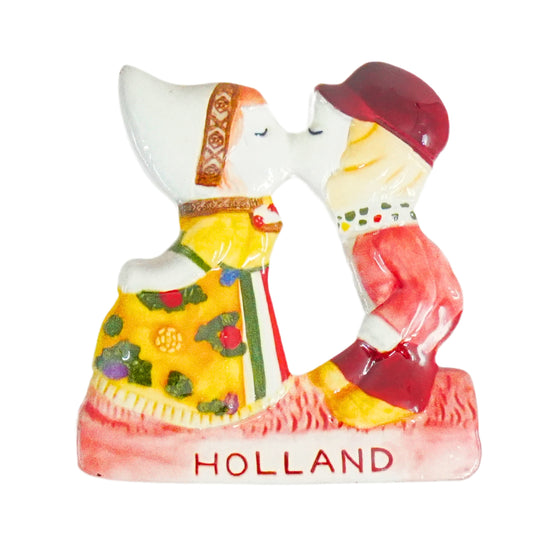 Magnet Kissing Couple Multicolor