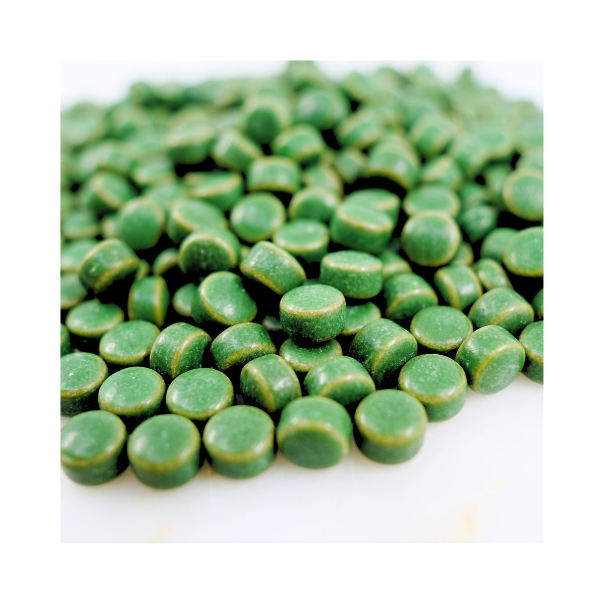 Meenk Green Peas Licorice 2.2 lbs