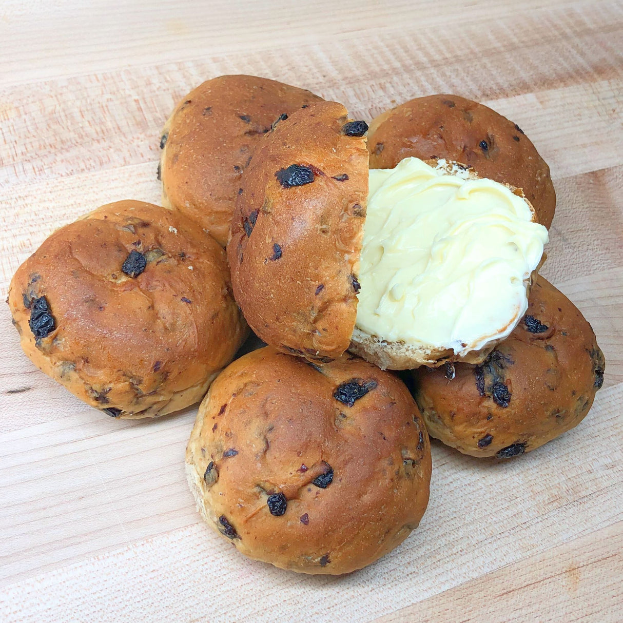 Ida's Bakery Currant Buns 6 ct