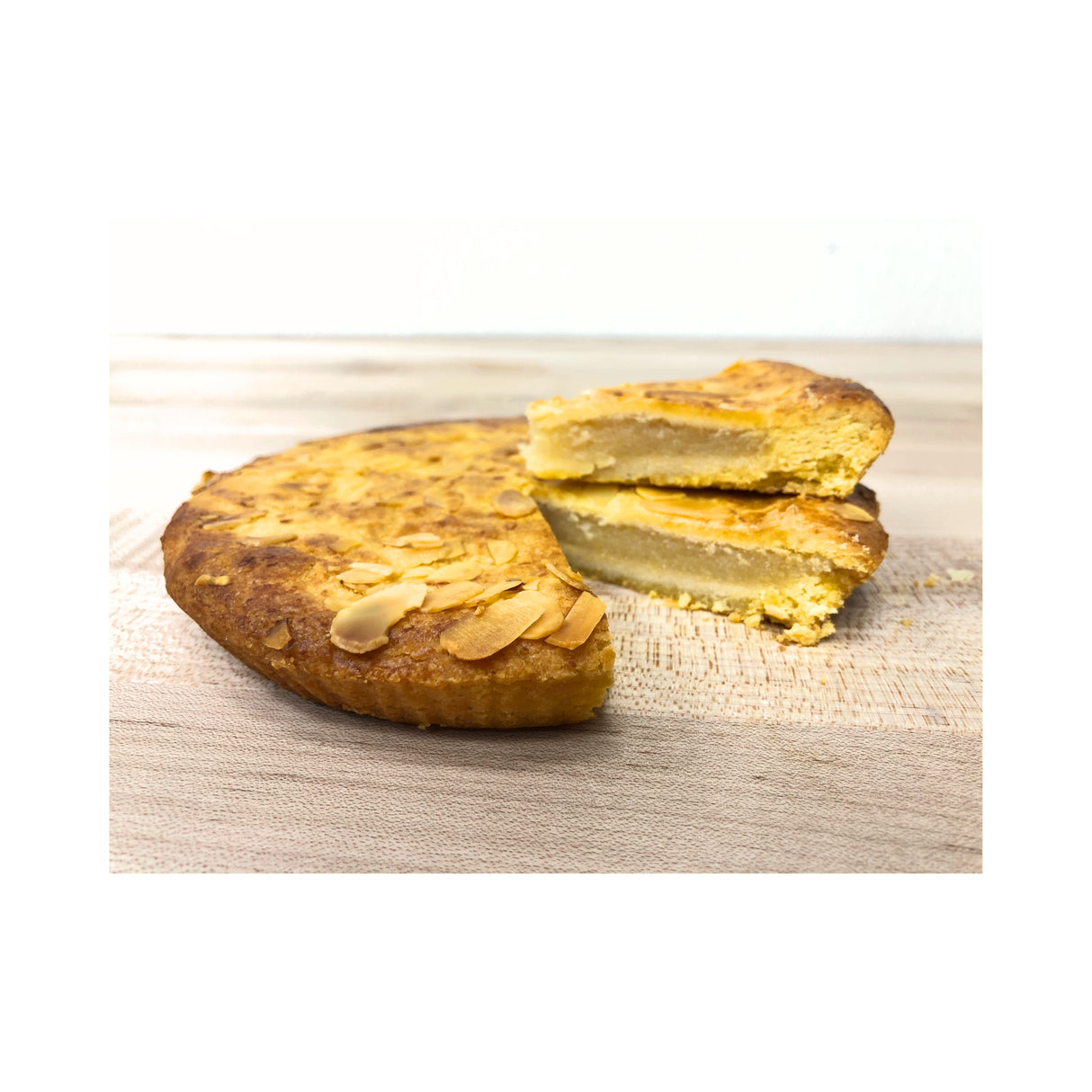 Dutch Hutch Almond Flavored  Butter Cake (Boterkoek) 14 oz H